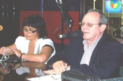 Mara Pa Matta y Frank La Rue en Radio Globo Fuente: (Plsar)